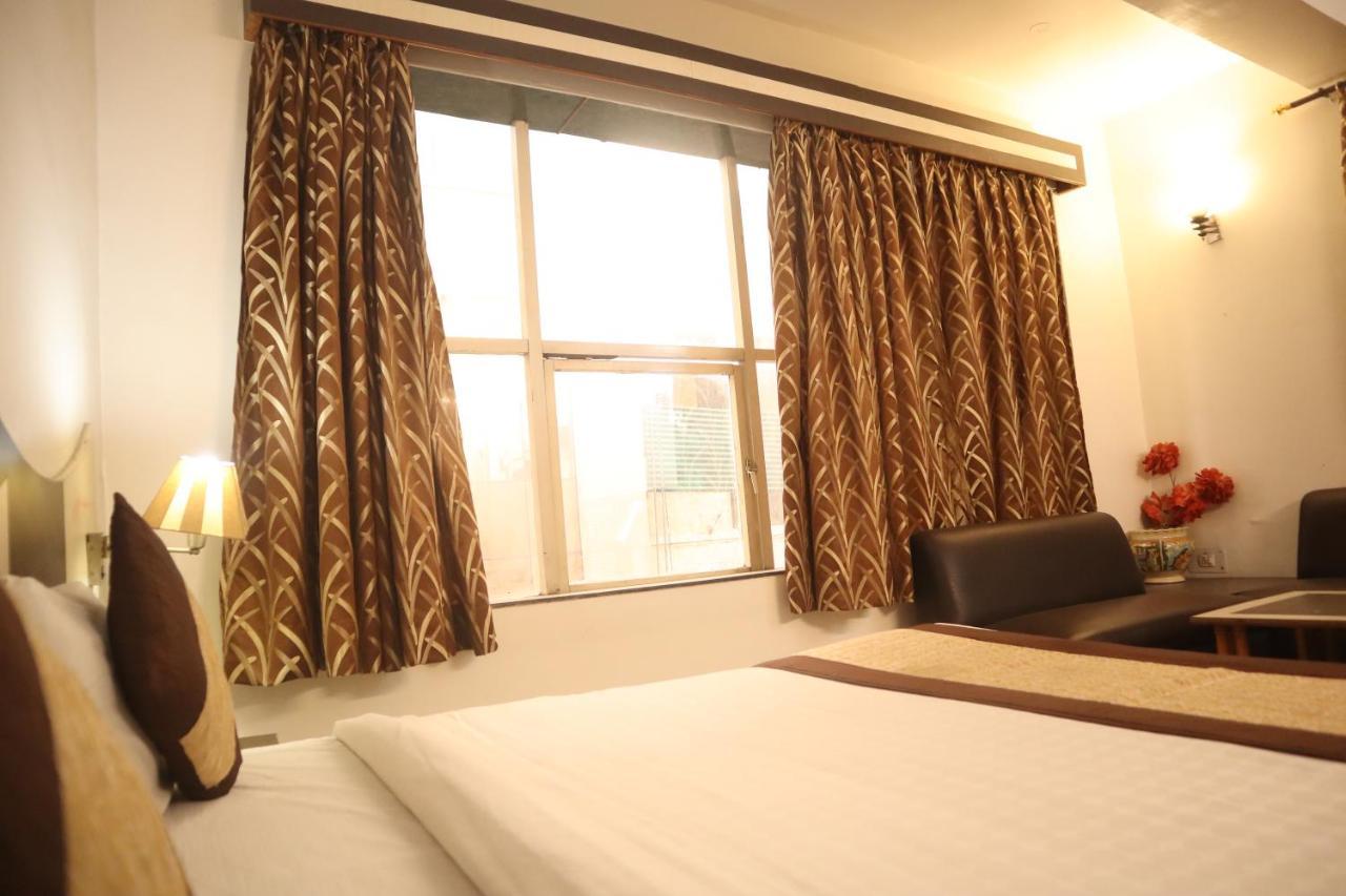 Hotel India International New Delhi Exteriör bild