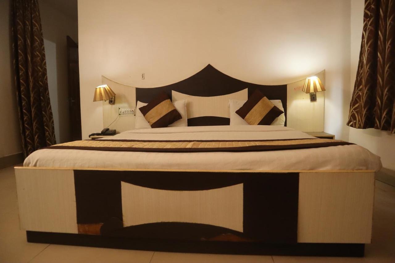 Hotel India International New Delhi Exteriör bild