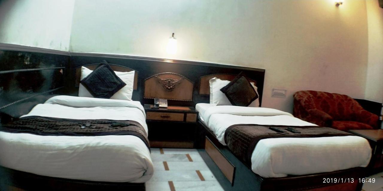 Hotel India International New Delhi Exteriör bild