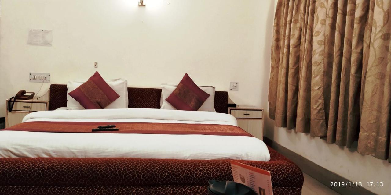 Hotel India International New Delhi Exteriör bild